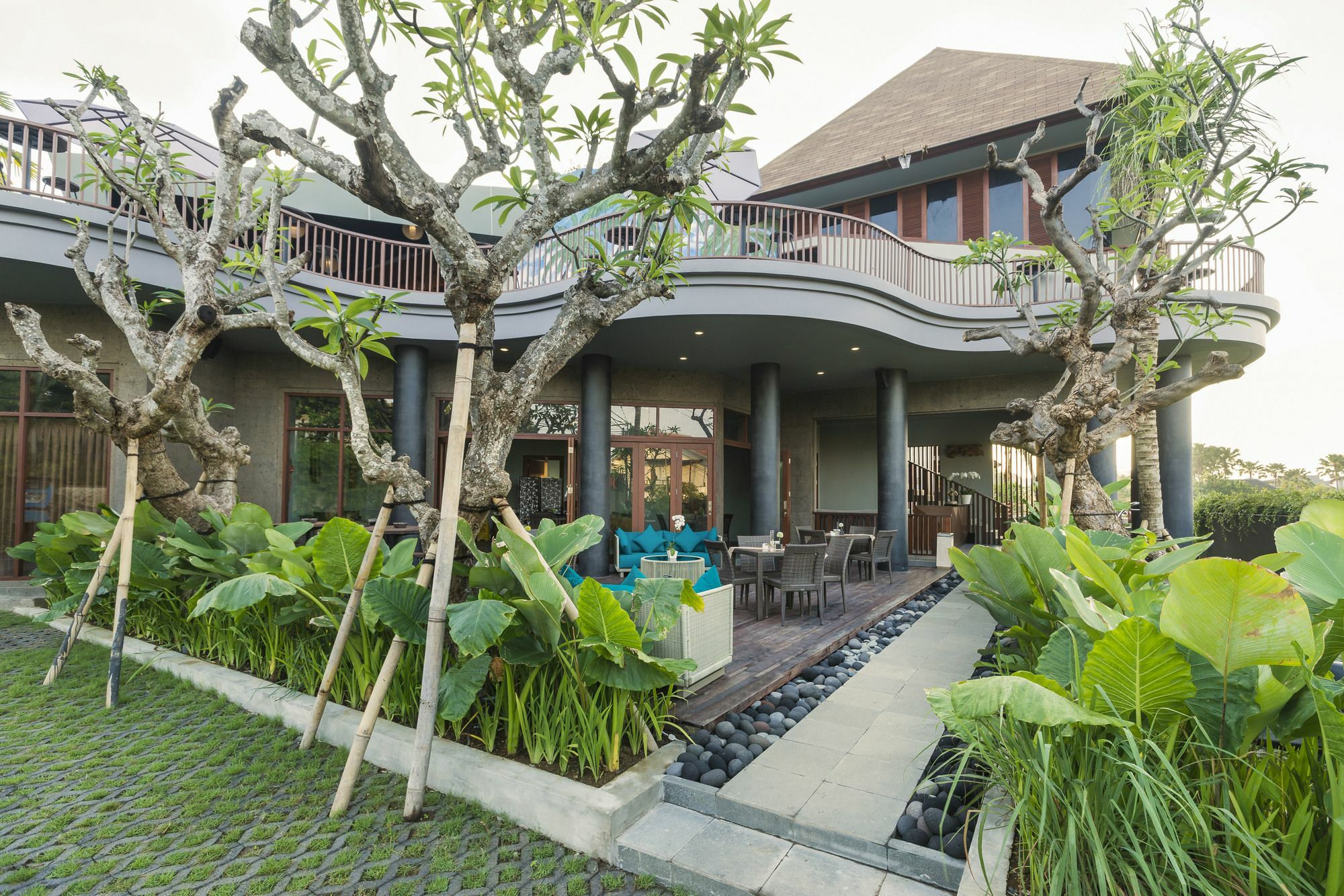 Sense Canggu Beach Hotel Экстерьер фото